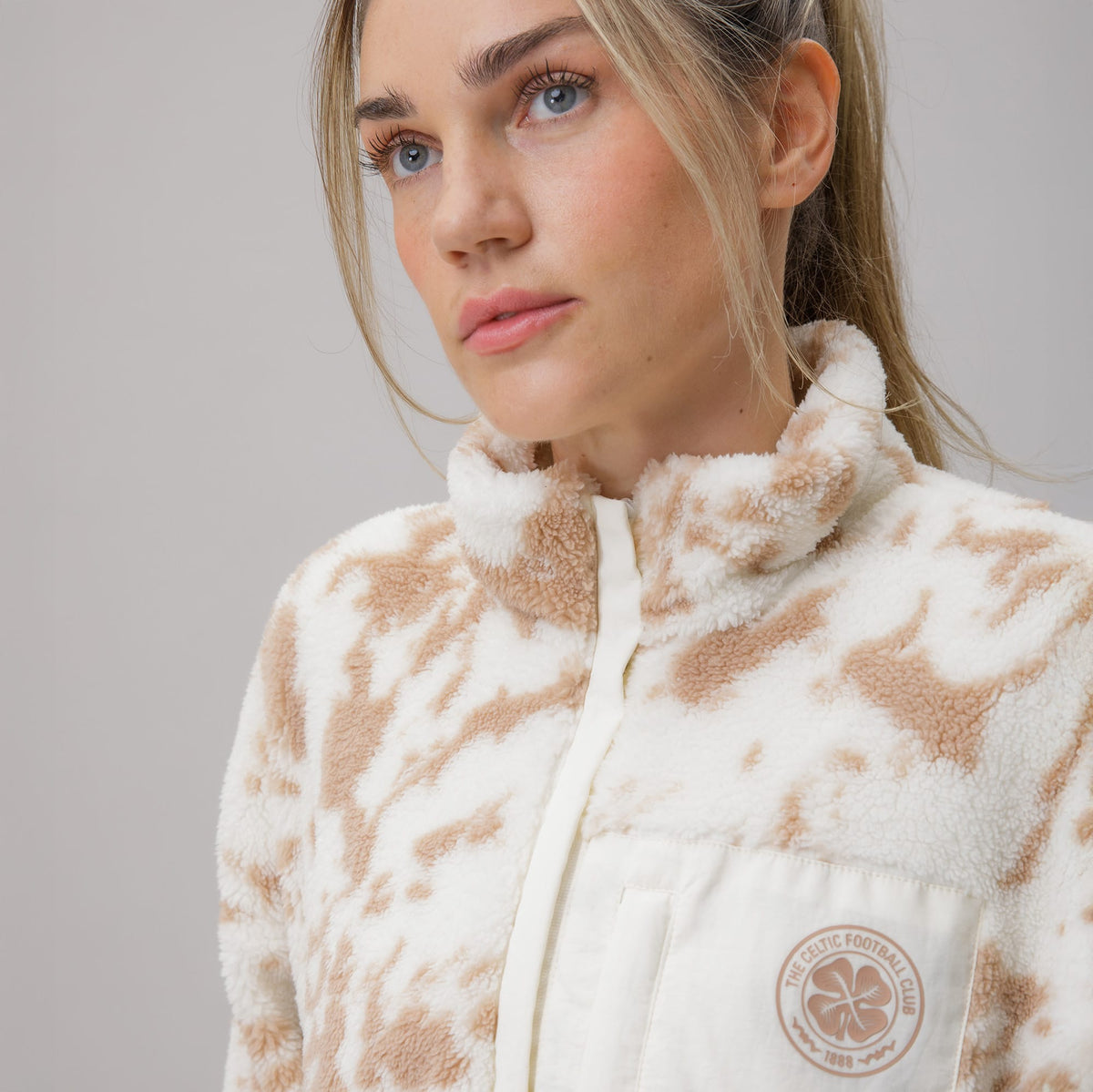 Celtic Crest Women's White Beige Print Quarter Zip Fleece