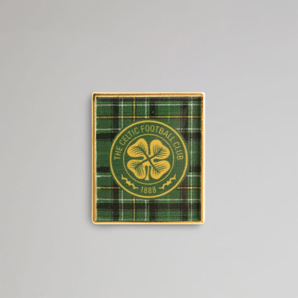 Celtic Tartan Crest Badge